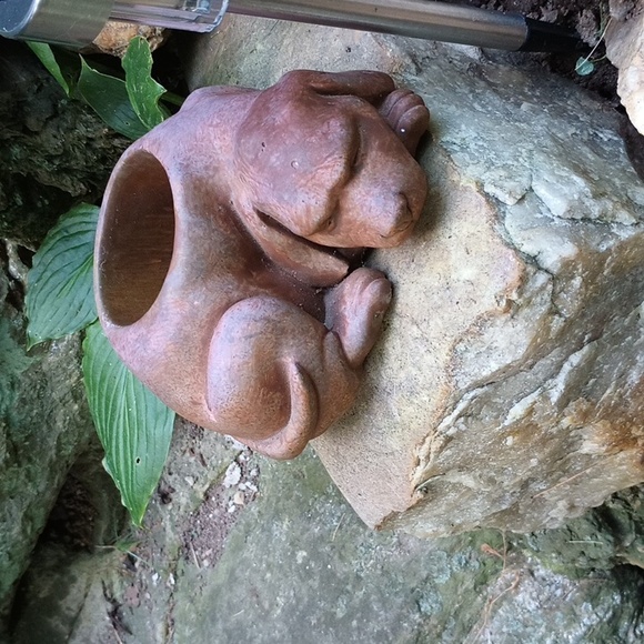 Dog Sleeping Heavy Planter Vintage w Drainage - Picture 7 of 10